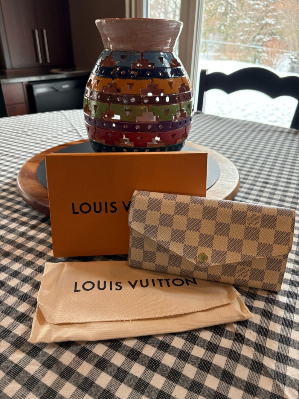 Louis Vuitton Damier Azur Sarah  Wallet - White/Gray